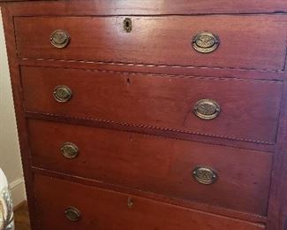 Graduated 4-drawer chest