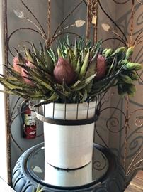 Botanica                                                                                               Large Crock 