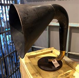 Black Victrola Horn