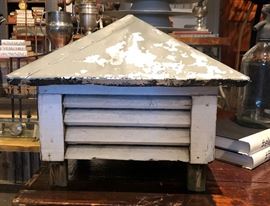 Vintage Birdhouse Rooftop 