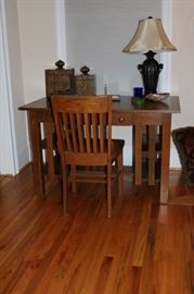 Quarter Sewn Oak Mission Desk Craftsman Desk with Bookshelf