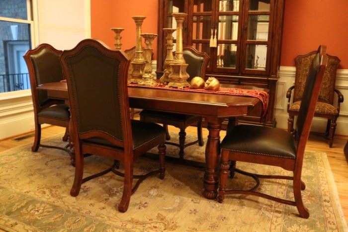 Kincaid Dining Set