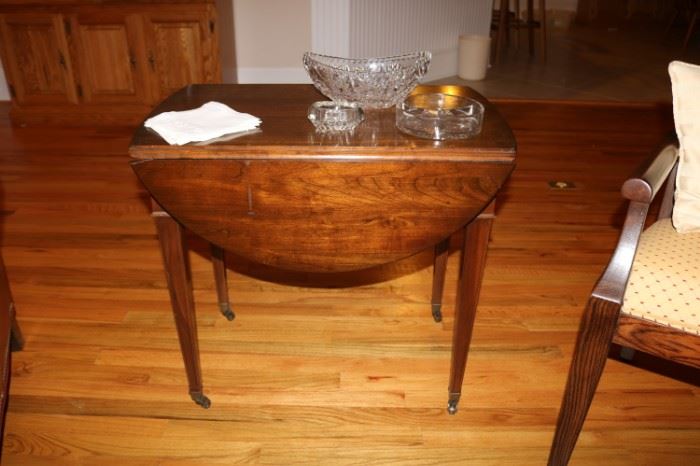 Pembroke Table
