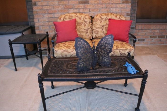 GENSUN BELLA VISTA LOVESEAT Coffee Table and Side Table