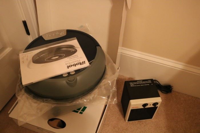 Roomba Vacuum