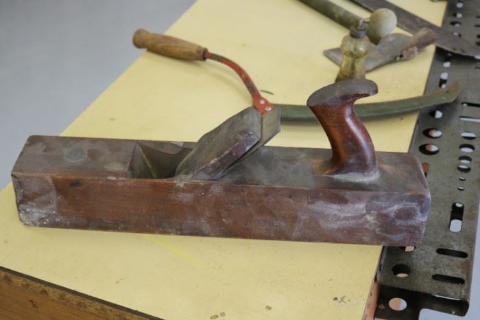 Antique Wood Plane Woodworkers Carpenter's Tool
