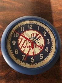 Vintage 1999 MLB New York NY Yankees Baseball Timeworks Collector's Wall Clock
