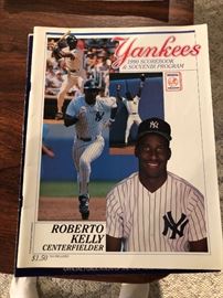 1990 Yankees Scorebook and Souvenir Program Roberto Kelly