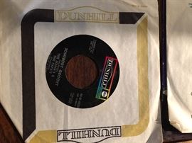 Mama's and the Papa's California Dreaming/Somebody Groovy 45 RPM