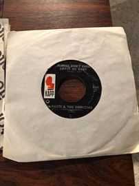 Patti and the Emblems *Patti Labelle on Kapp records 45RPM Please don't ever leave me baby.