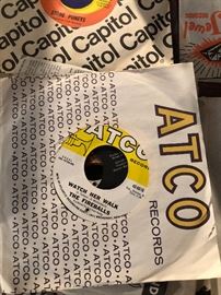 The Fireballs Watch her Walk 45RPM