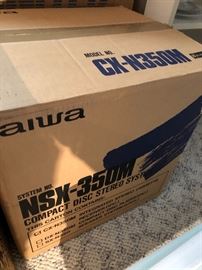 Aiwa CX-350M Compact Disc Stereo System