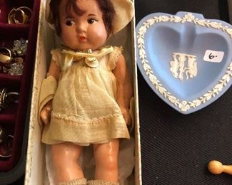 Dionne Quintuplets "Annette" 1935 Madame Alexander doll in box with all clothing and shoes in excellent condition!