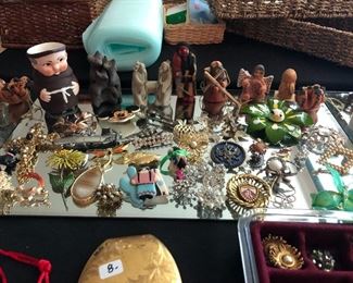 Lots of vintage pins