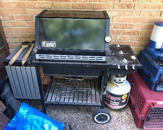 Weber grill, works great like new!