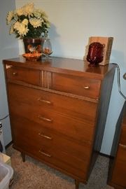 VINTAGE CHEST OF DRAWERS, HOMCO RUBY CANDLE HOLDER W/BOX