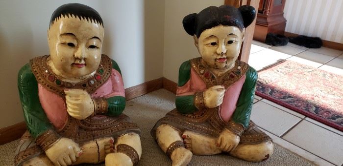 Oriental wooden figures from the orient