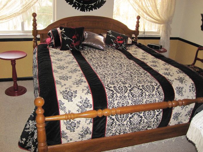 King Thomasville Bed Frame/ Mattress Set