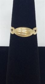 14 K GOLD RING