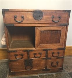 ANTIQUE CHINESE CHEST