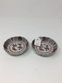 PAIR OF ANTIQUE CHINESE FAMILLE VERTE SMALL DISHES