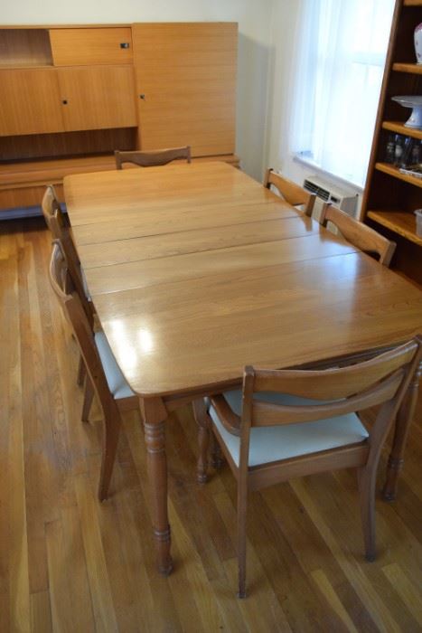 Vintage Danish Modern Dining Table & Chairs https://ctbids.com/#!/description/share/119111