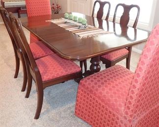 CHERRY TABLE WITH PADS +  4- WOOD SIDE CHAIRS  / 2- PARSON CHAIRS 