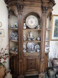 Beautiful Display Piece. Italian Dishes.