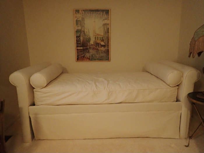 Daybed.
