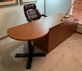 Contemporary 3-Piece Office Desk (Desk/Cab/Table) 28x 47x23.5in HxWxD