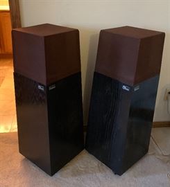 OHM Walsh 3 Vintage Speakers BLACK	36x13.5x15.5in	HxWxD