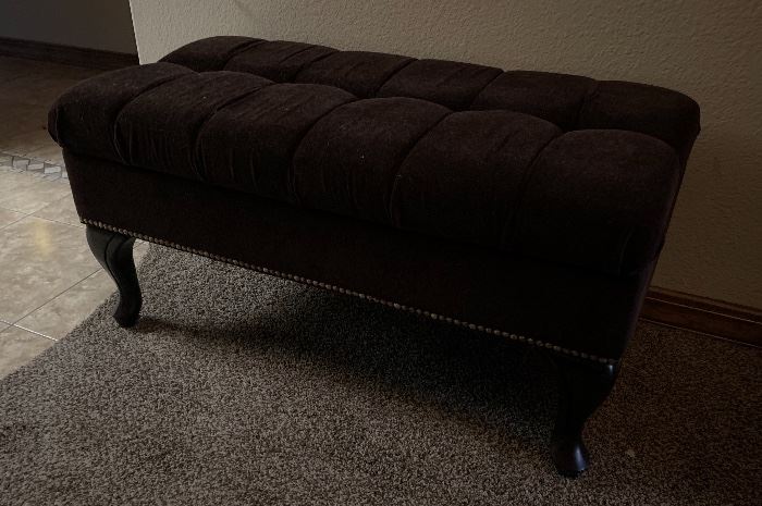 Tufted Plush Accent Bench	19X39X20in	HxWxD
