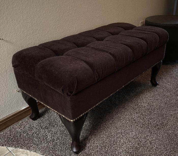 Tufted Plush Accent Bench	19X39X20in	HxWxD
