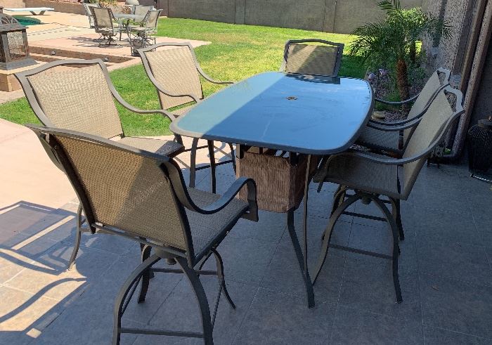 High Top Patio Table w/ 6 Chairs	