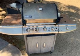 Brinkmann Pro Series BBQ AS-IS