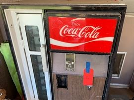 1960s Coca Cola Bottle Vending Machine Cavalier CSS-8-64