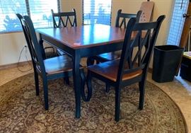 Country Kitchen Table w/ 4 Chairs 30x42x42in HxWxD