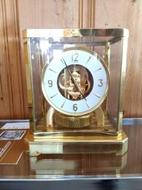 Beautiful vintage working ATMOS 15 jewel brass mantle clock