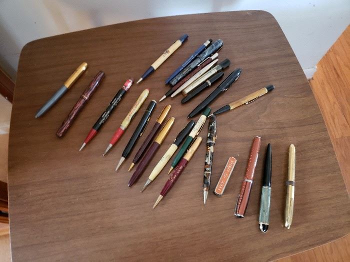 Vintage fountain pens