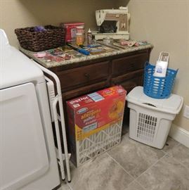 Singer sewing machine Touch & Sew 758