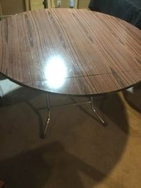 Round Table Square Table