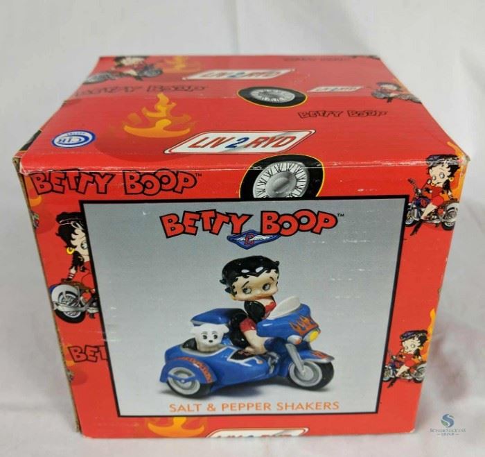 Coca-Cola Collectible- Betty Boop Salt and Pepper