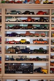 Collectible Cars & Trucks
