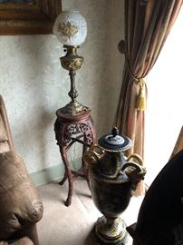 Lamp, Asian stand, massive urn