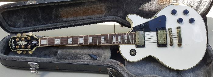 WMP015 Epiphone Les Paul Custom Electric Guitar & Hard Case