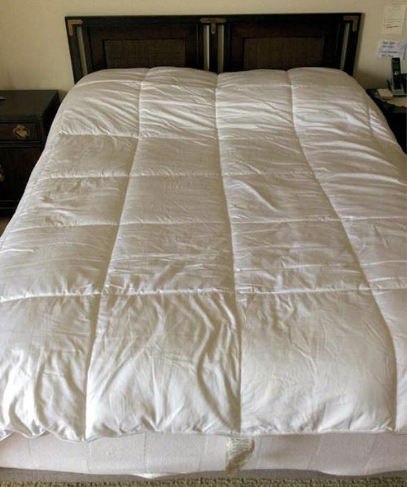 PVT001 Tempur-Pedic Full Size Bed