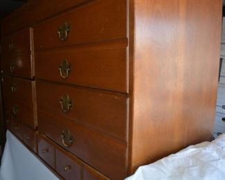 Vintage Ethan Allen Dresser