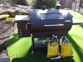 Cabella smoker grill