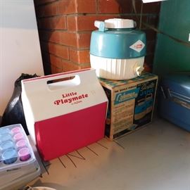 vintage coleman jug with box