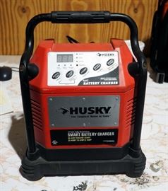 Husky Smart Portable Battery Charger With Cables